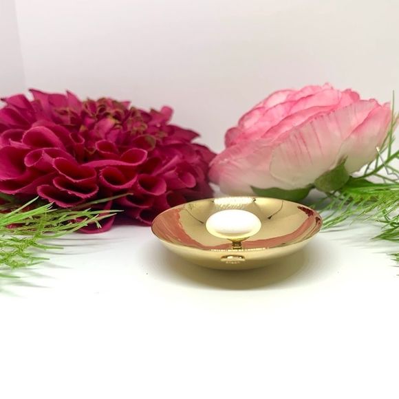 VINTAGE⚜️VOGUE Porcelain Oval Golden Brooch - Picture 6 of 10